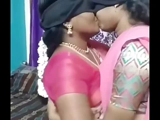 Tamil Aunties Of a male effeminate